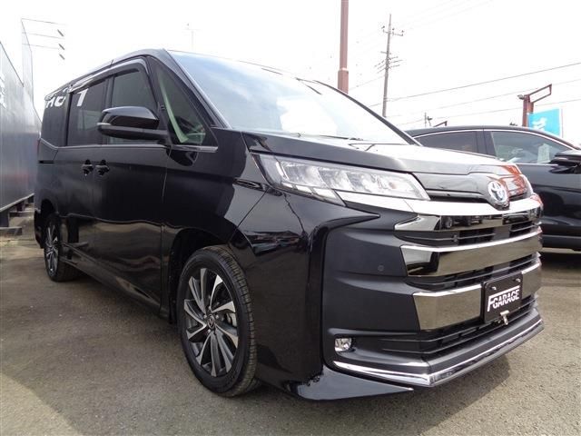 TOYOTA NOAH HYBRID 4WD 2024