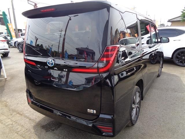 TOYOTA NOAH HYBRID 4WD 2024