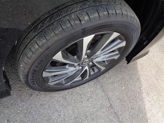 TOYOTA NOAH HYBRID 4WD 2024