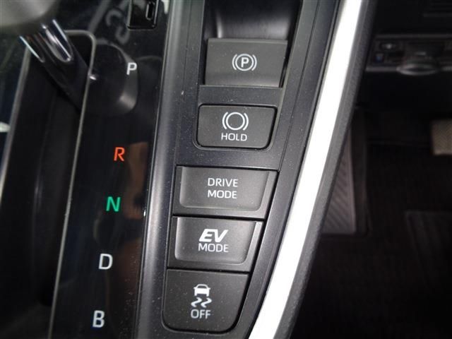 TOYOTA NOAH HYBRID 4WD 2024