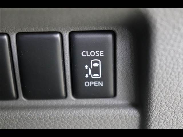 NISSAN NV350 CARAVAN 2018