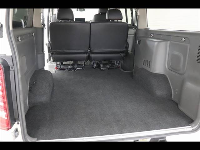 NISSAN NV350 CARAVAN 2018
