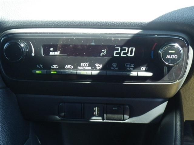 TOYOTA YARIS HYBRID 2020