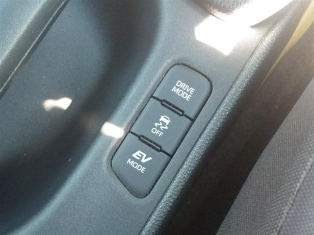 TOYOTA YARIS HYBRID 2020