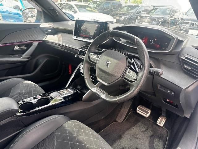 PEUGEOT PEUGEOT 2008 2022