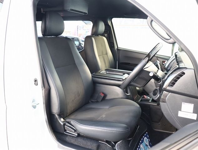 TOYOTA HIACE van 2WD 2020