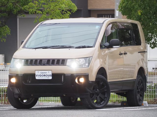 MITSUBISHI DELICA D:5 4WD 2007