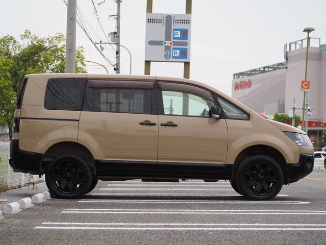 MITSUBISHI DELICA D:5 4WD 2007