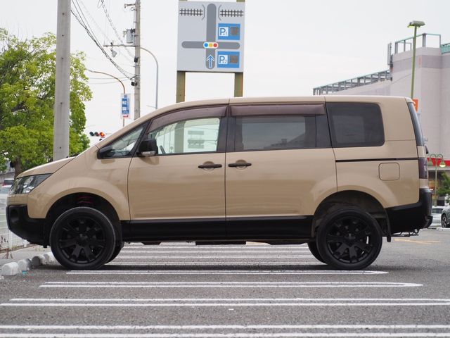 MITSUBISHI DELICA D:5 4WD 2007