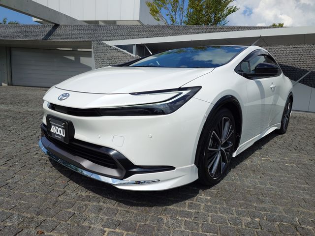TOYOTA PRIUS 2025