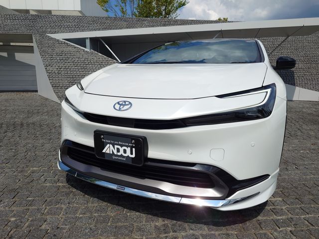 TOYOTA PRIUS 2025