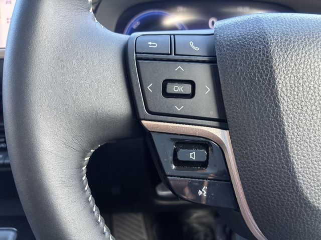 TOYOTA CROWN CROSSOVER 2024