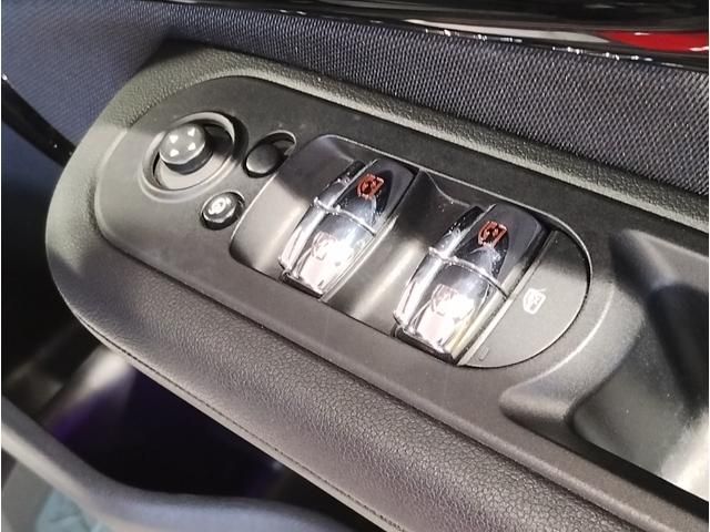 BMW MINI COOPER D CLUBMAN 2020