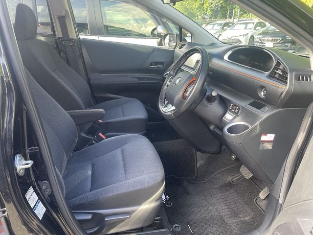 TOYOTA SIENTA 4WD 2017