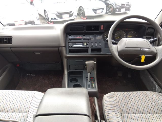 TOYOTA HIACE wagon 1995
