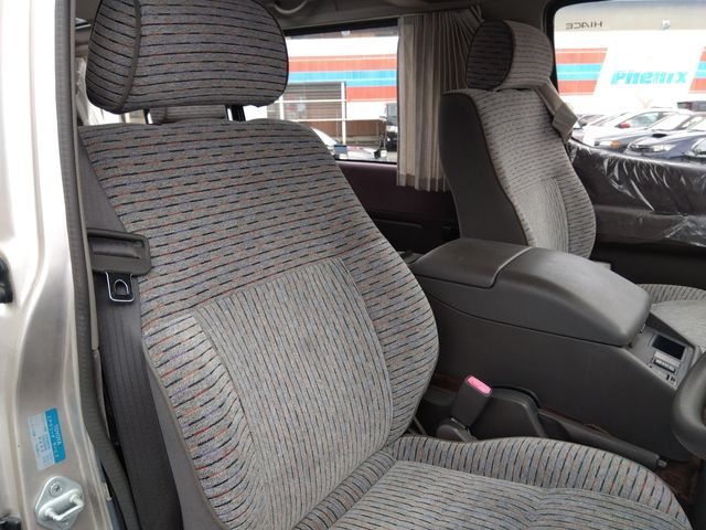 TOYOTA HIACE wagon 1995