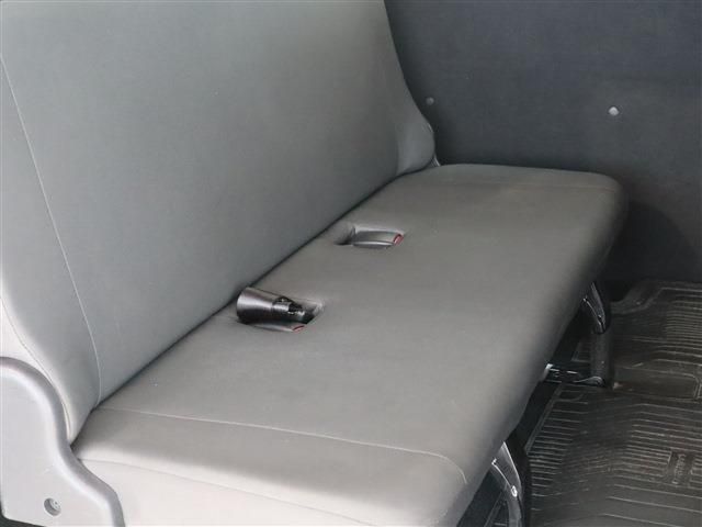 NISSAN NV350 CARAVAN 2023