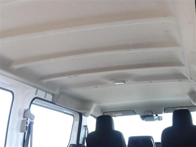 NISSAN NV350 CARAVAN 2023