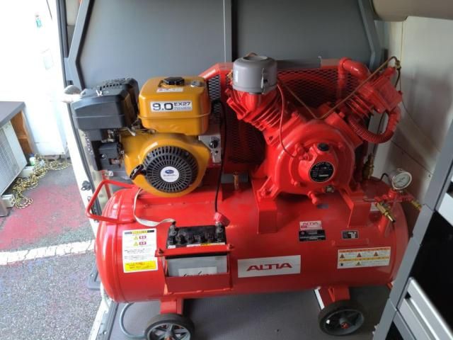 NISSAN CARAVAN van 2WD 2015