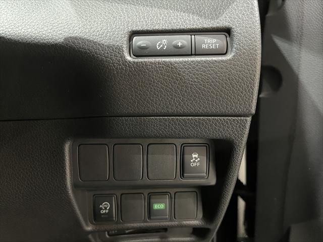 NISSAN X-TRAIL 2WD 2015