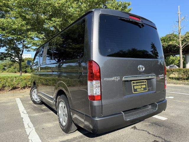 TOYOTA HIACE van 4WD 2013