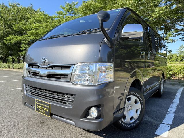 TOYOTA HIACE van 4WD 2013