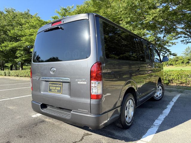 TOYOTA HIACE van 4WD 2013