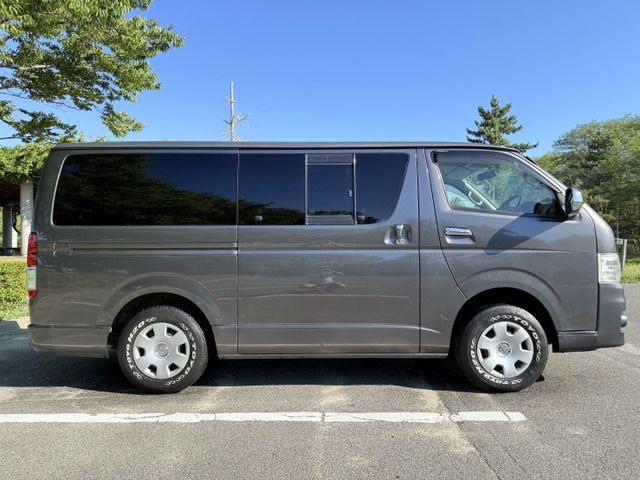 TOYOTA HIACE van 4WD 2013