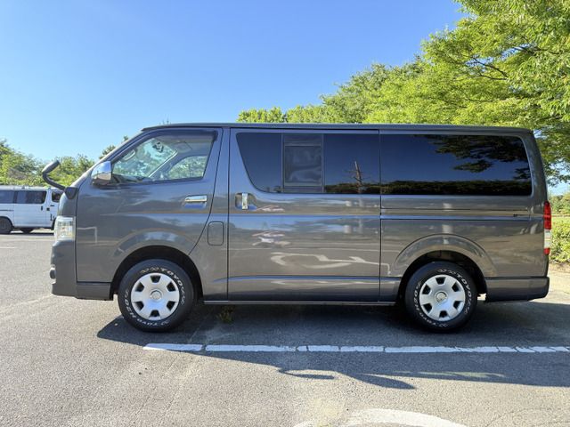 TOYOTA HIACE van 4WD 2013