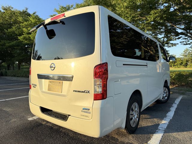 NISSAN NV350 CARAVAN 4WD 2015