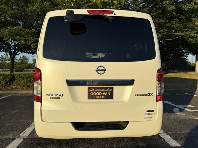 NISSAN NV350 CARAVAN 4WD 2015