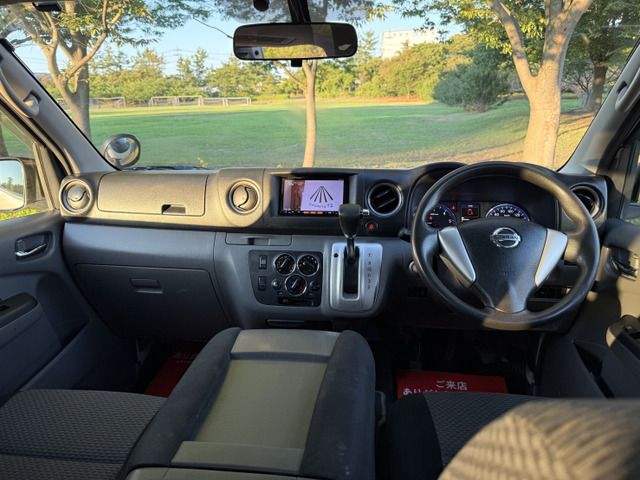 NISSAN NV350 CARAVAN 4WD 2015