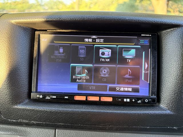 NISSAN NV350 CARAVAN 4WD 2015