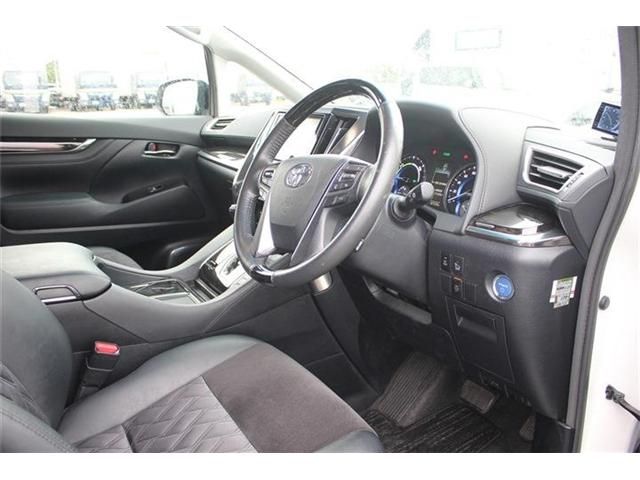 TOYOTA VELLFIRE  HYBRID 4WD 2015