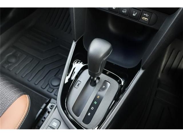 TOYOTA YARIS CROSS HYBRID 2023