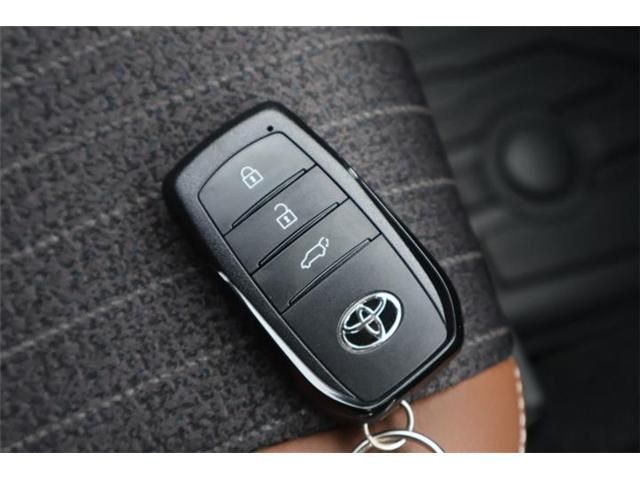 TOYOTA YARIS CROSS HYBRID 2023