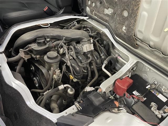 TOYOTA HIACE van 4WD 2018