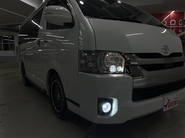 TOYOTA HIACE van 4WD 2018
