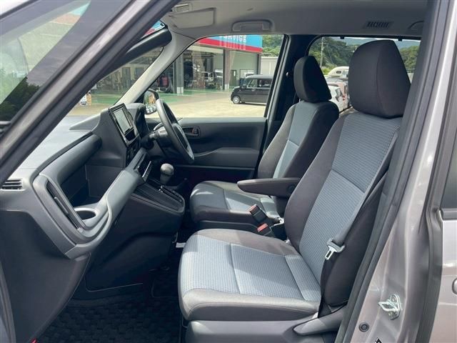 TOYOTA NOAH HYBRID 2024