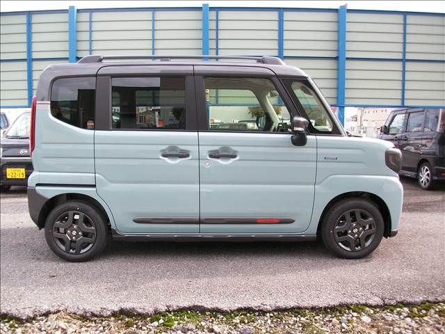 SUZUKI Spacia GEAR 2024