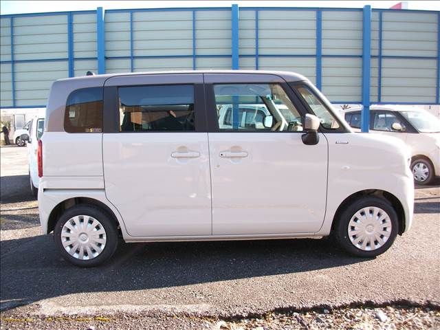 SUZUKI WAGON R SMILE 2024