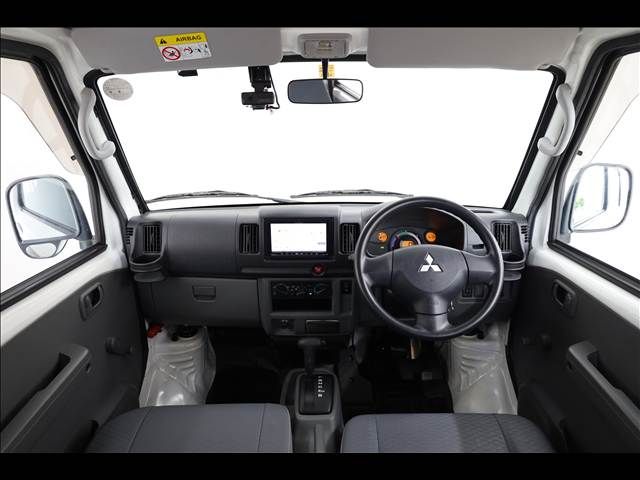 MITSUBISHI MINICAB-MiEV 2014