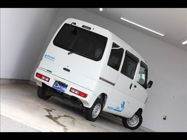 MITSUBISHI MINICAB-MiEV 2014