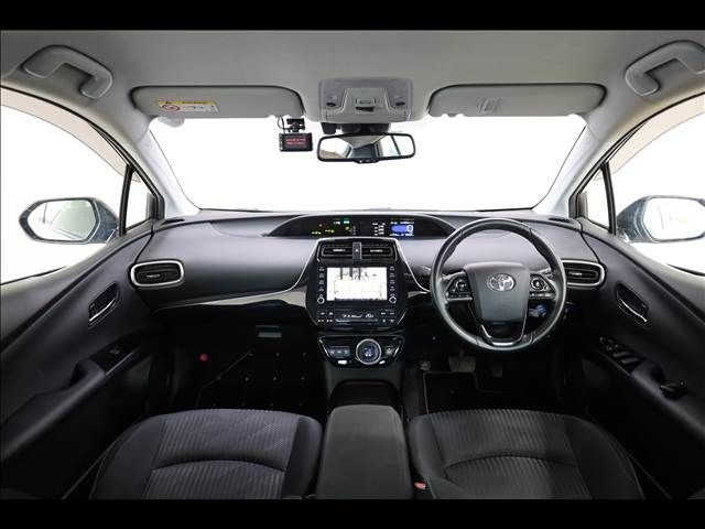 TOYOTA PRIUS PHV 2022