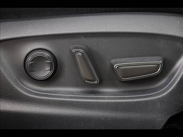 TOYOTA PRIUS PHV 2022