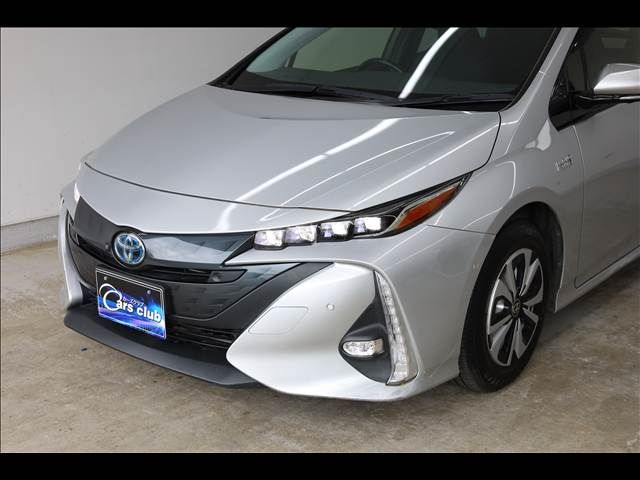 TOYOTA PRIUS PHV 2022