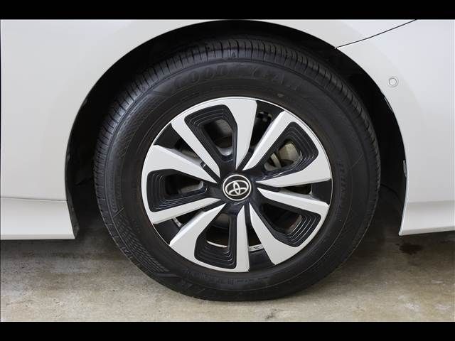 TOYOTA PRIUS PHV 2022