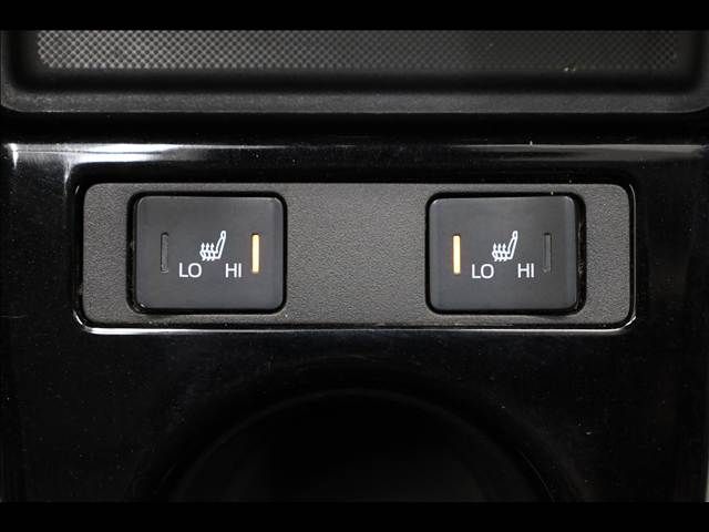 TOYOTA PRIUS PHV 2022