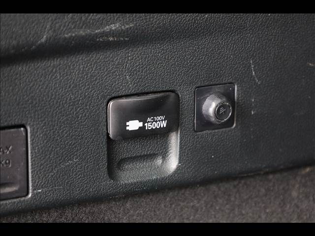 TOYOTA PRIUS PHV 2022