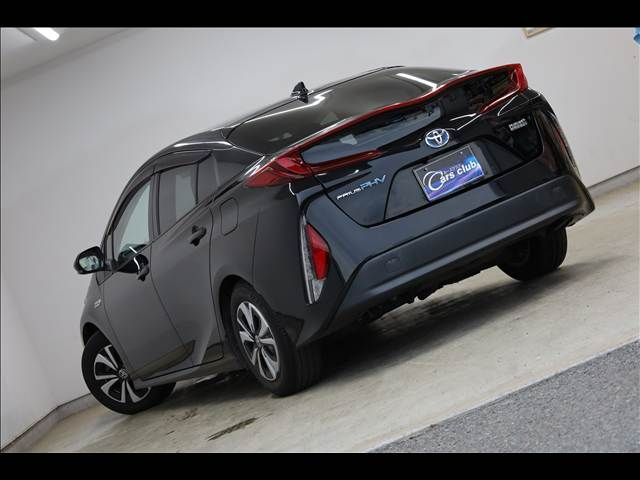 TOYOTA PRIUS PHV 2017